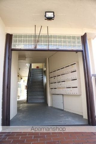 茄子作コーポの玄関写真