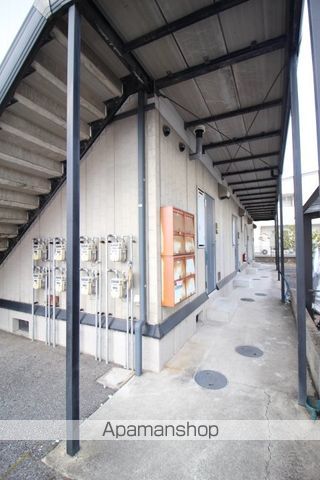 ファンコーポレーションC棟の玄関写真