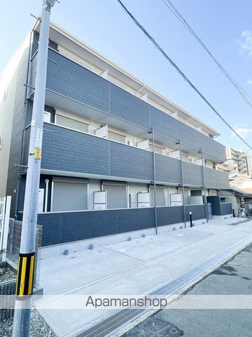 クレセント江坂の外観写真