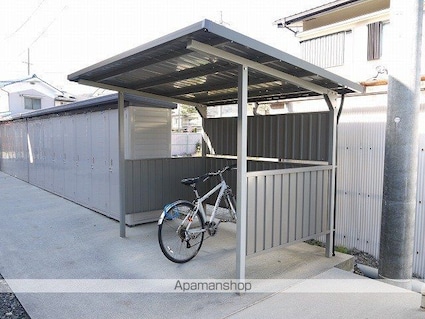 エリシアンつかまＡ棟[1LDK/29.25m2]の共用部1