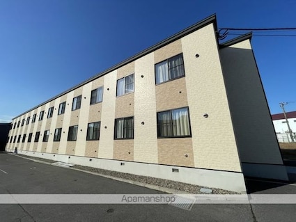 レオパレスＰｉｎｅＢｅａｃｈ[1K/23.18m2]の外観1