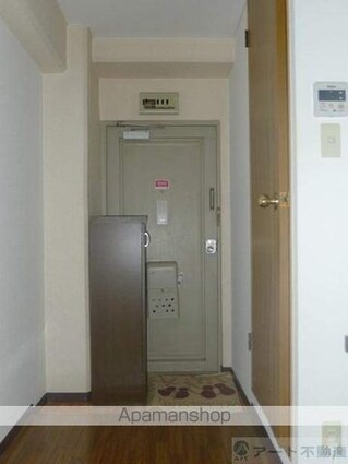 本町シングルス[1K/23.34m2]の玄関