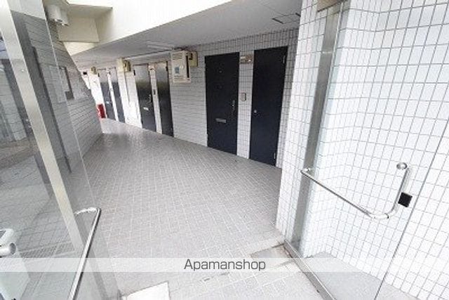 ユースフル伊勢原の玄関写真