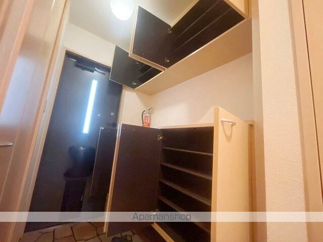 グラン　ヴィル[1DK/33.5m2]の玄関