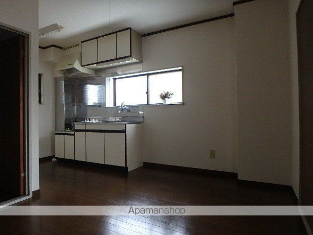 LomaLindaRoseIIの内装写真