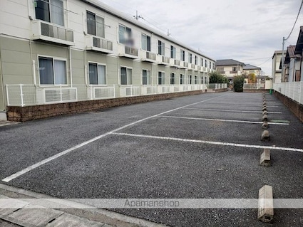 レオパレスＦＩＴ　ＴＥＲＲＡＳＥ[1K/23.74m2]の駐車場