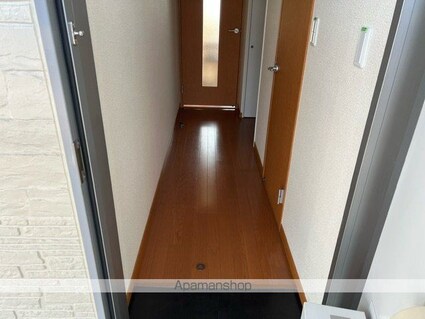 レオパレス国母[1K/20.28m2]の玄関