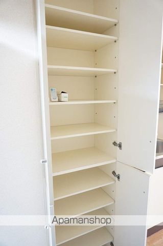 スカイコート西川口第7の内装写真