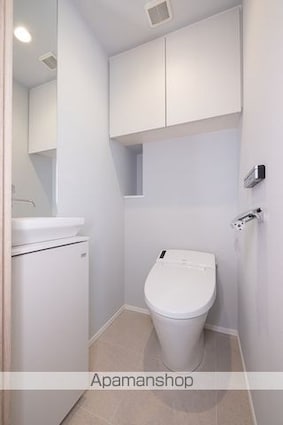 イプセ白金[2LDK/64.46m2]のトイレ