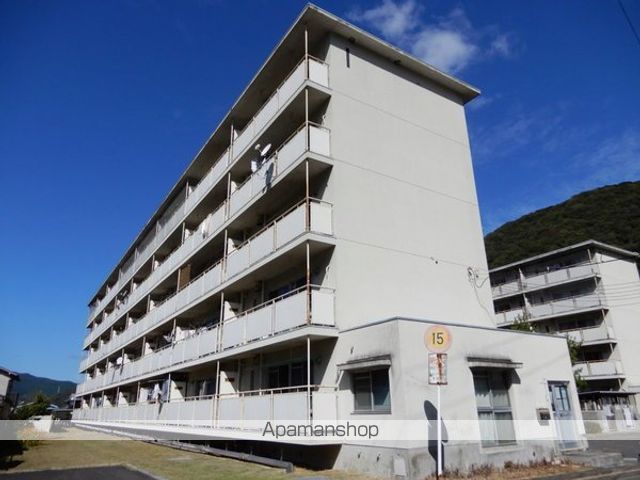 ビレッジハウス宇甘川2号棟の玄関写真