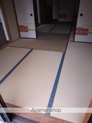 サンクス第二ハイツの内装写真