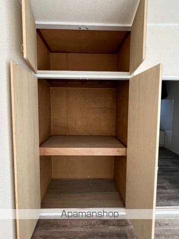 若草ハイツの内装写真
