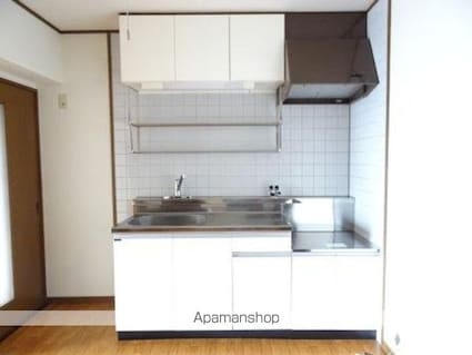 ロイヤルハイツ[3DK/56.85m2]のキッチン