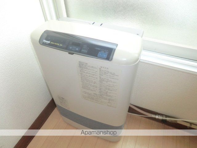 マクセル2 100の内装写真