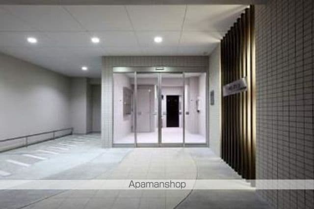 QUEENRICH新屋敷の玄関写真
