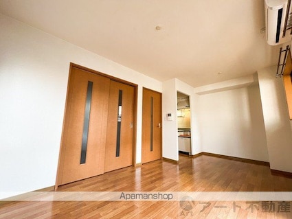 フォブール一色ＳＡＹＡ　Ｂ棟[2LDK/55.89m2]のリビング・居間