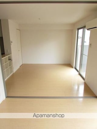 リーバス・Ｅ・イノセント[2LDK/47.79m2]のリビング・居間