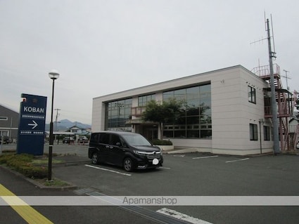 第３ミネルバビル[2LDK/63m2]の周辺1