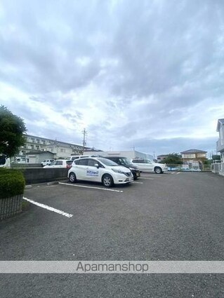 メゾン・エスポワール[2DK/42.77m2]の駐車場1