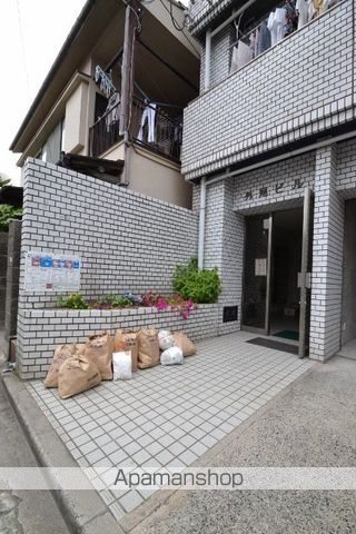 外尾ビルの玄関写真