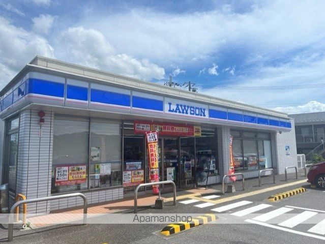 シャルールの周辺写真