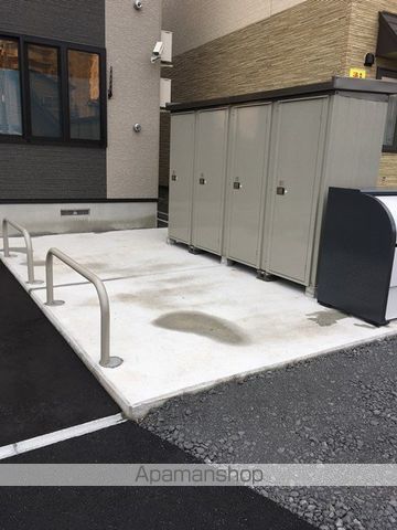 ルミエール菊水上町4—2の玄関写真