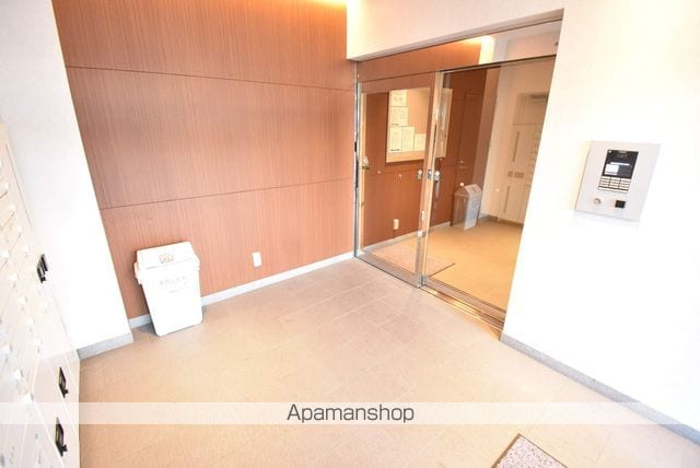 エネピア舟入の玄関写真