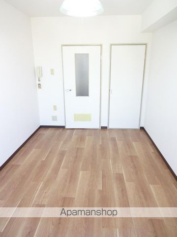 コレクション西田辺の内装写真