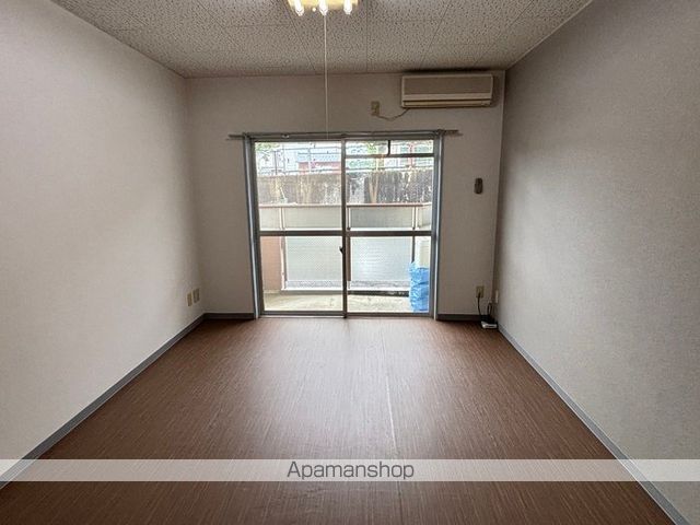 リバーハイツ豊岡の内装写真