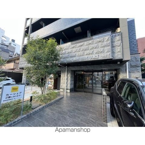 PHOENIX新大阪の玄関写真