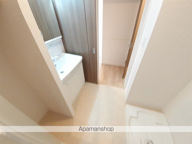 オイコスオニロ田井の内装写真