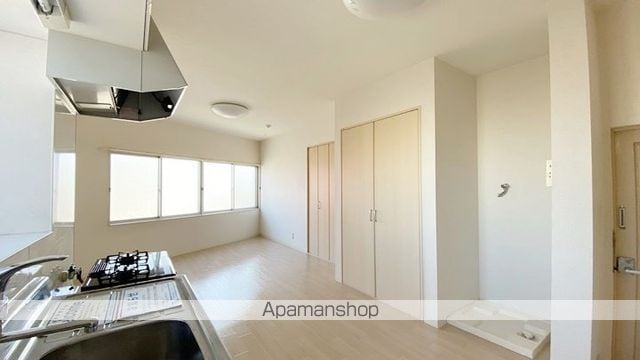 フレール津倉の内装写真