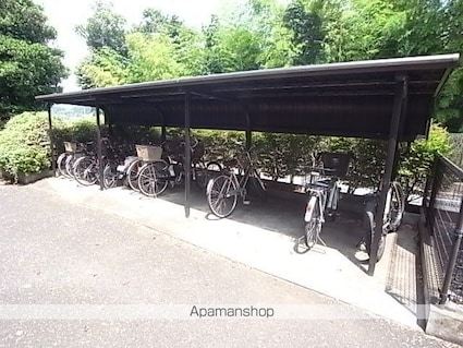 しゃんぐりらひる[2LDK/57m2]の共用部1