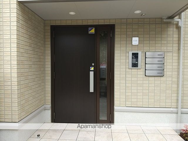 ノアールコートの玄関写真