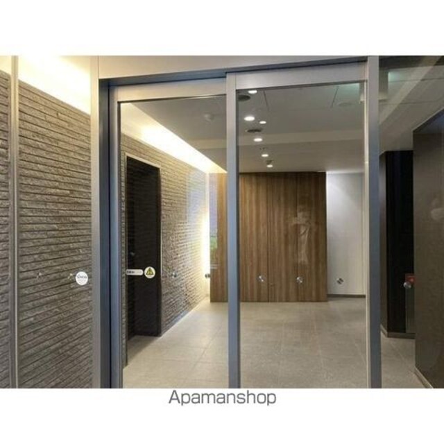 コスモリード市ヶ谷払方町[1LDK/41.13m2]のエントランス1