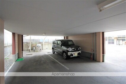 パレステージ土居田[1DK/34m2]の駐車場