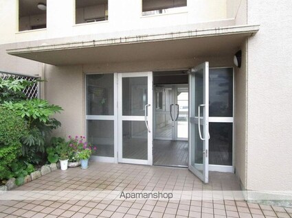 エクシード山城[3SDK/68.5m2]のエントランス1