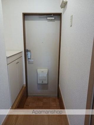 和歌山県海南市下津町中[2LDK/52.17m2]の玄関