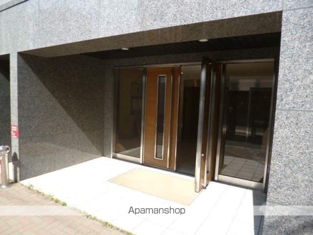 スカイパレス北1条の玄関写真