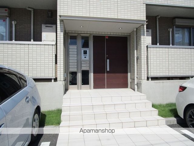 ホワイトコーストポロの玄関写真