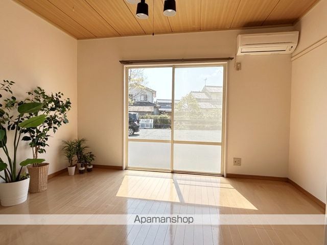 サンシティ嶺田Aの内装写真