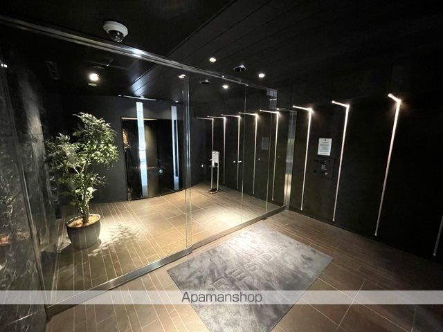 レジディア日本橋馬喰町IIIの玄関写真