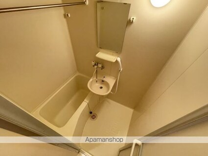 レオパレスドミール湯川[1K/23.18m2]のバス