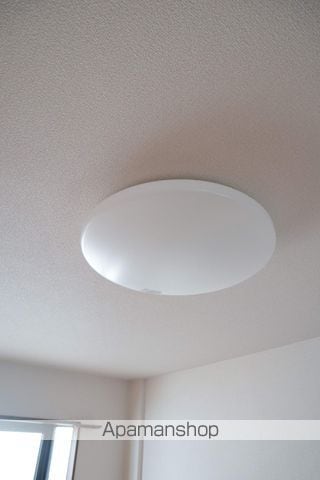 SESIRINIIの内装写真