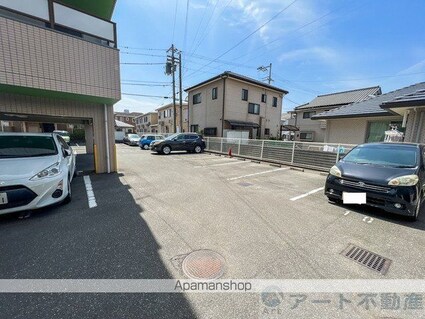 ハピネスイン１[1R/27.5m2]の駐車場7