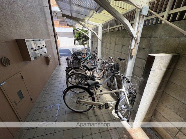 ハイパイル638の玄関写真