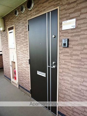 サンライズエアポートの玄関写真