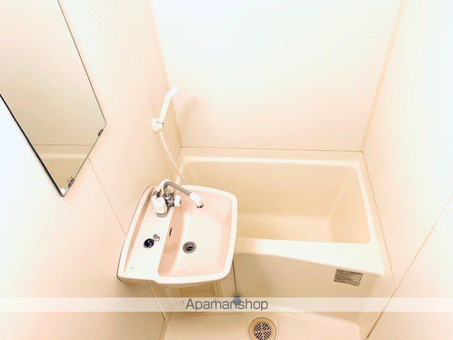 レオパレスサントーヨーの内装写真