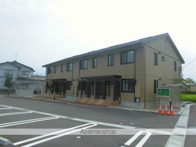 プレジール町新 Bの外観写真