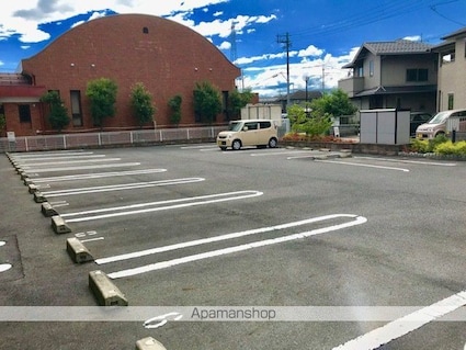 カルム　アビタシオン[1LDK/44.63m2]の駐車場